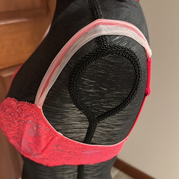 Very Sexy Unlined bra. - Picture 5 of 6